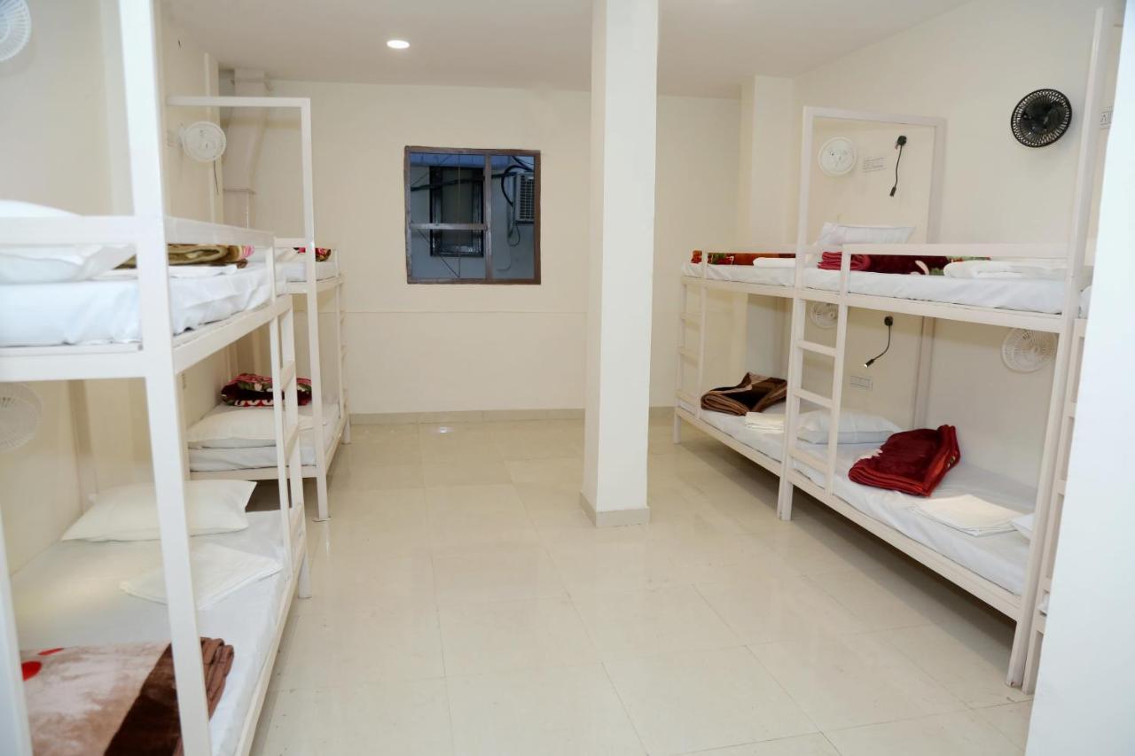 The Charlie'S Hostel New Delhi Eksteriør bilde